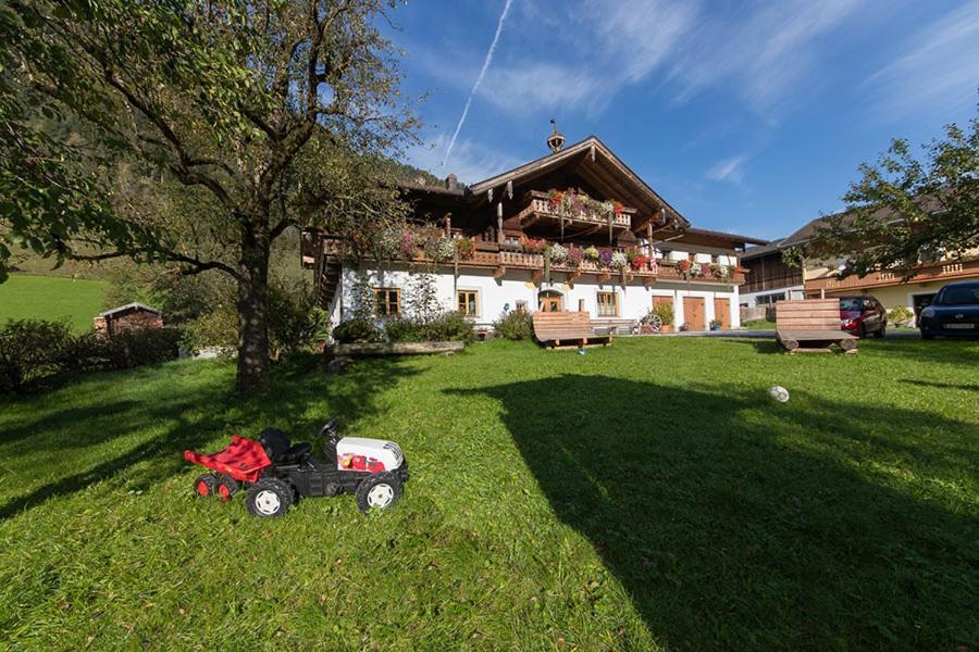 Pension Schosser Fusch an der Grossglocknerstrasse Buitenkant foto